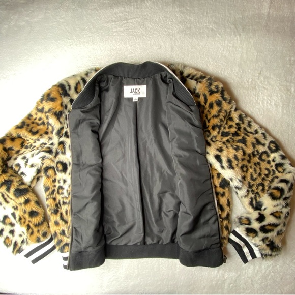 Jack by BB Dakota Faux Fur coat Sz Large Animal Leopard Print - Picture 8 of 10